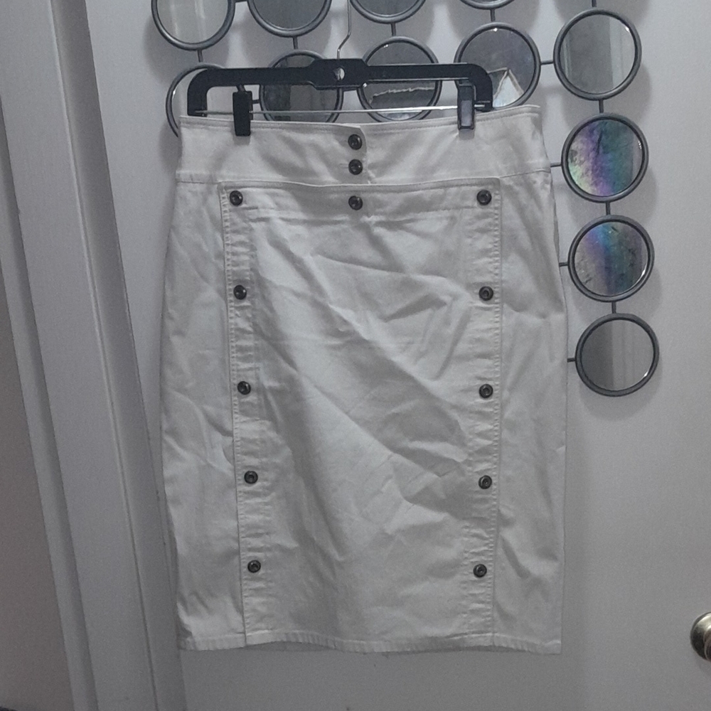 Off White Button-Front Skirt - image 1